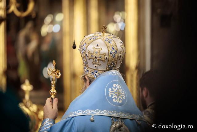 (Foto) Boboteaza la Catedrala Mitropolitană din Iași – Sfânta Liturghie și Sfințirea Apei