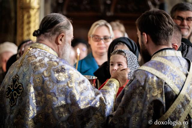(Foto) Boboteaza la Catedrala Mitropolitană din Iași – Sfânta Liturghie și Sfințirea Apei