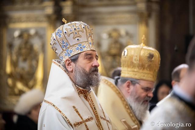 (Foto) În lumina slujirii și a învățăturii teologice – ziua Sfinților Trei Ierarhi la Catedrala Mitropolitană din Iași
