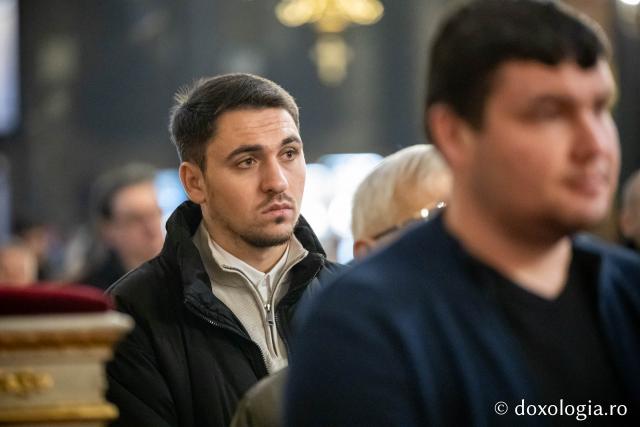 (Foto) În lumina slujirii și a învățăturii teologice – ziua Sfinților Trei Ierarhi la Catedrala Mitropolitană din Iași