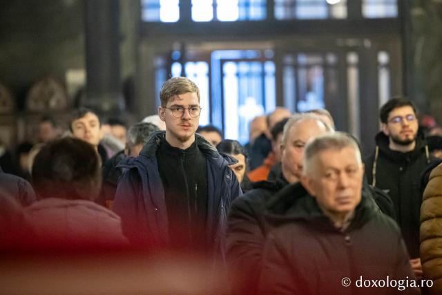 (Foto) În lumina slujirii și a învățăturii teologice – ziua Sfinților Trei Ierarhi la Catedrala Mitropolitană din Iași