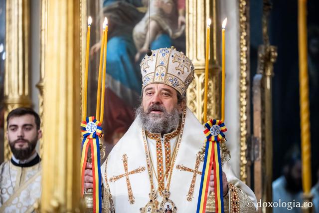 (Foto) În lumina slujirii și a învățăturii teologice – ziua Sfinților Trei Ierarhi la Catedrala Mitropolitană din Iași