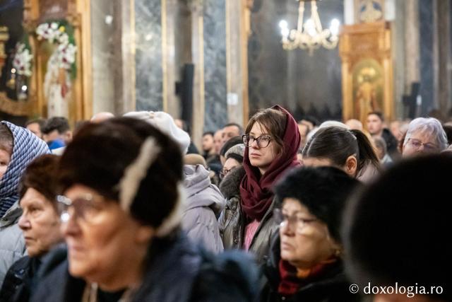 (Foto) În lumina slujirii și a învățăturii teologice – ziua Sfinților Trei Ierarhi la Catedrala Mitropolitană din Iași