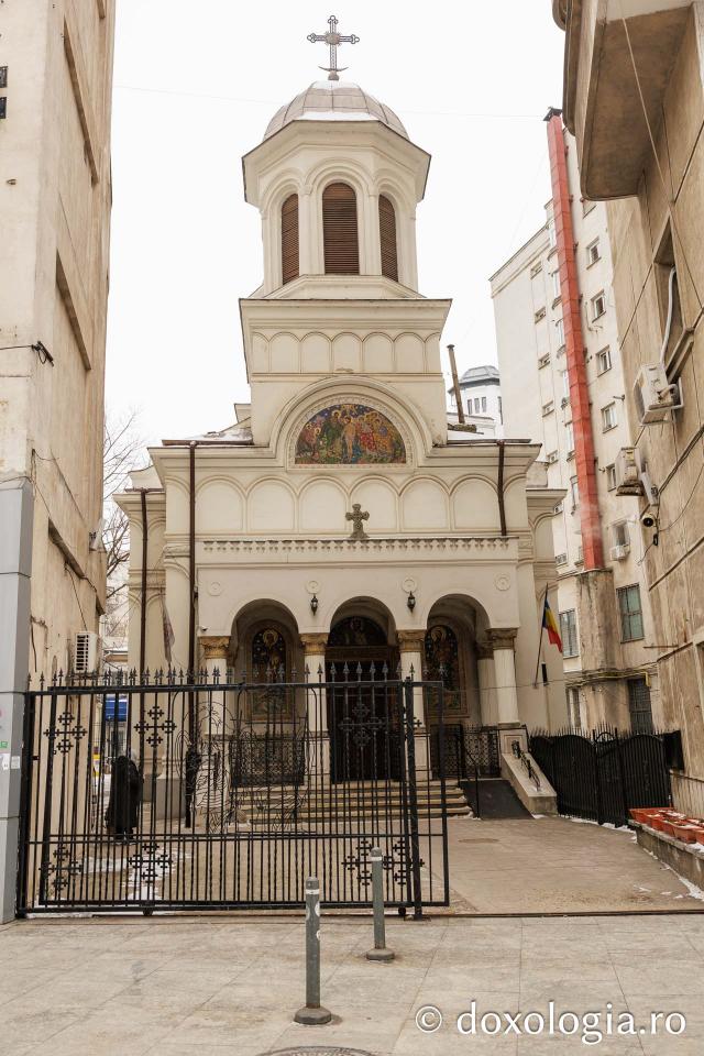 Biserica Sfântul Ioan – Piață din București