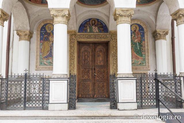 Biserica Sfântul Ioan – Piață din București