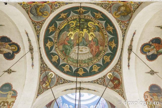 Biserica Sfântul Ioan – Piață din București