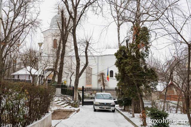 Biserica „Sfântul Pantelimon” Târgu Cucu