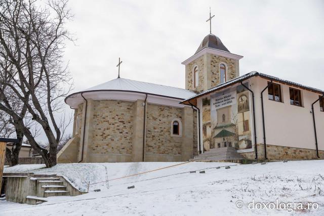 Biserica „Sfântul Stefan” Albineț