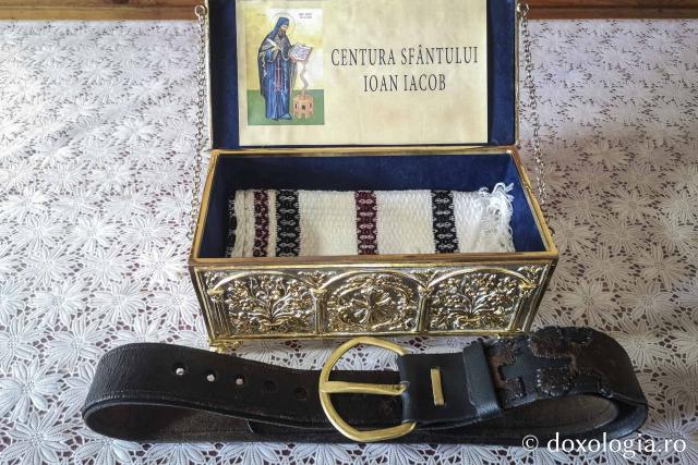 (Foto) Centura Sfântului Ioan Iacob Hozevitul