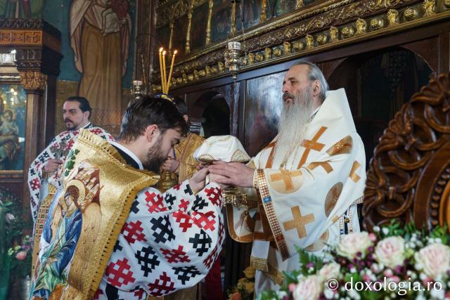 Prăznuirea Sfinților Sfinții Atanasie și Chiril la Mănăstirea Copou