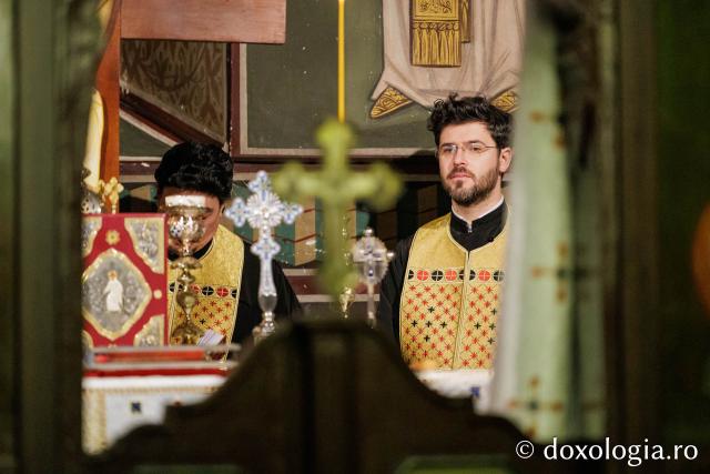 Prăznuirea Sfinților Sfinții Atanasie și Chiril la Mănăstirea Copou