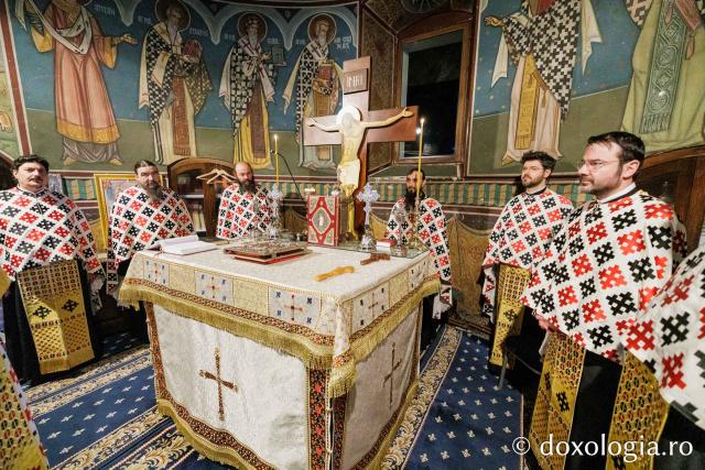 Prăznuirea Sfinților Sfinții Atanasie și Chiril la Mănăstirea Copou