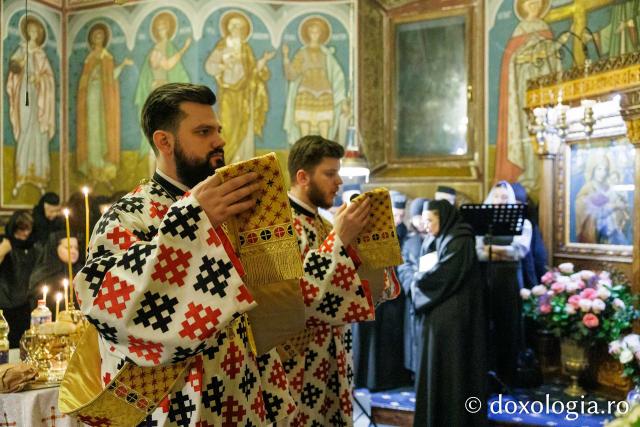 Prăznuirea Sfinților Sfinții Atanasie și Chiril la Mănăstirea Copou