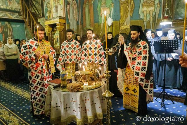 Prăznuirea Sfinților Sfinții Atanasie și Chiril la Mănăstirea Copou