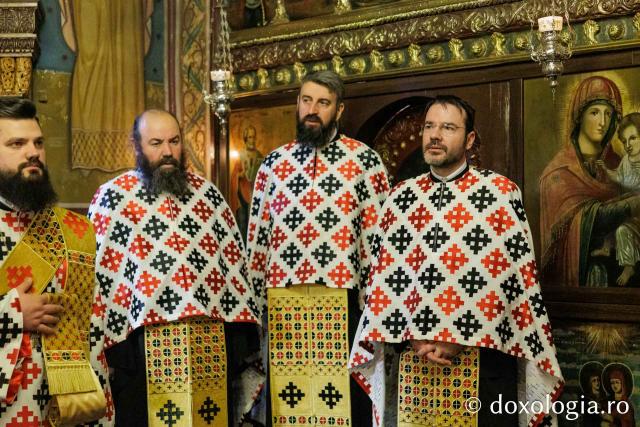 Prăznuirea Sfinților Sfinții Atanasie și Chiril la Mănăstirea Copou