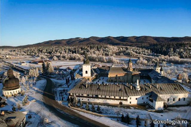 (Foto) Mănăstirea Neamț – imagini aeriene de iarnă