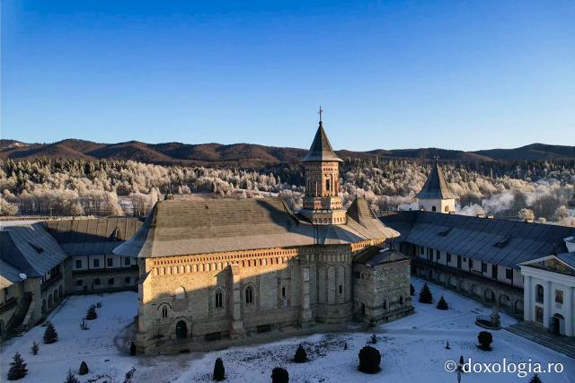 (Foto) Mănăstirea Neamț – imagini aeriene de iarnă