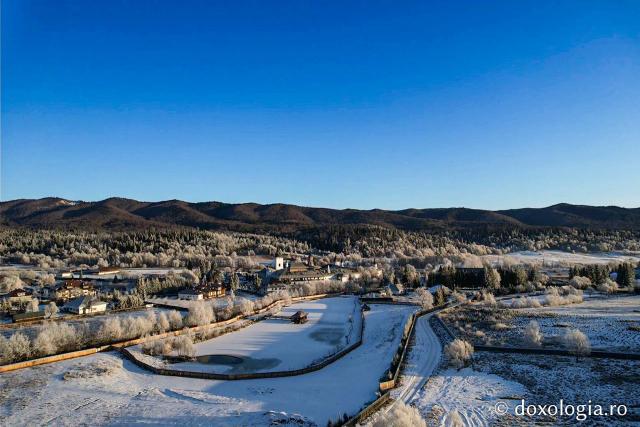 (Foto) Mănăstirea Neamț – imagini aeriene de iarnă