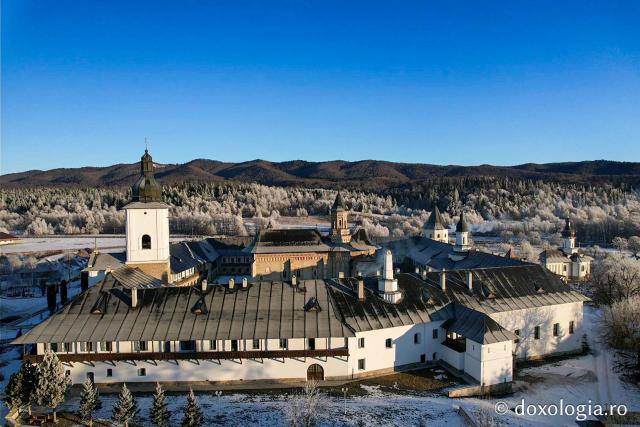 (Foto) Mănăstirea Neamț – imagini aeriene de iarnă