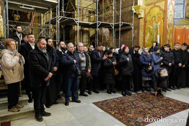 Priveghere la hramul Mănăstirii Sfinții Trei Ierarhi din Iași