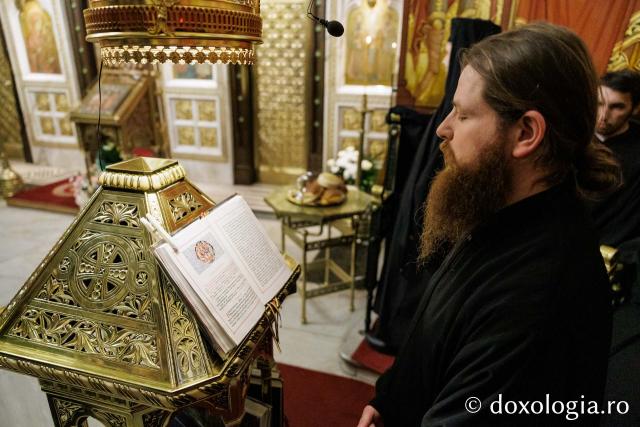 Priveghere la hramul Mănăstirii Sfinții Trei Ierarhi din Iași