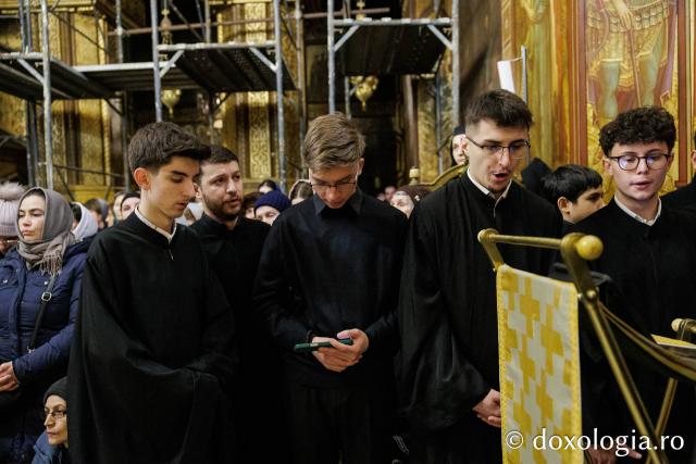 Priveghere la hramul Mănăstirii Sfinții Trei Ierarhi din Iași