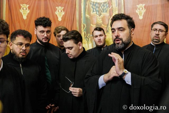 Priveghere la hramul Mănăstirii Sfinții Trei Ierarhi din Iași