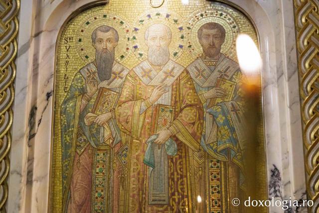 Priveghere la hramul Mănăstirii Sfinții Trei Ierarhi din Iași