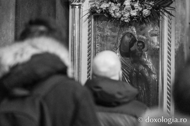 Prima Liturghie a Darurilor înainte sfințite la Catedrala Mitropolitană din Iași