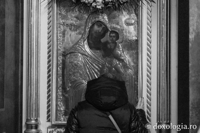 Prima Liturghie a Darurilor înainte sfințite la Catedrala Mitropolitană din Iași