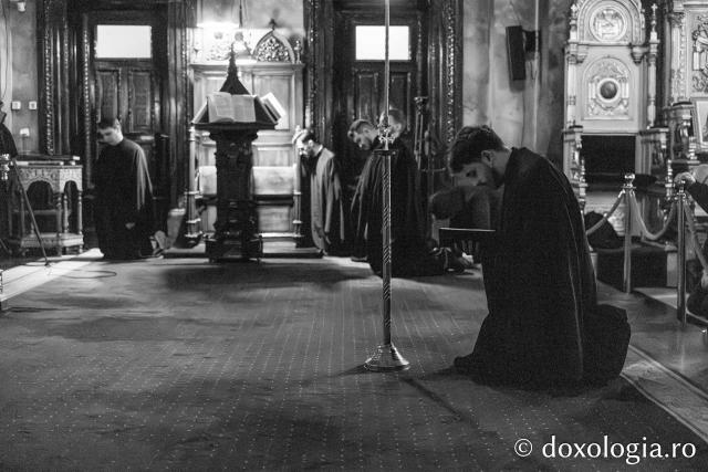 Prima Liturghie a Darurilor înainte sfințite la Catedrala Mitropolitană din Iași