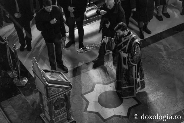 Prima Liturghie a Darurilor înainte sfințite la Catedrala Mitropolitană din Iași