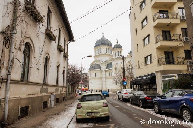 Biserica Vlădica din Prund