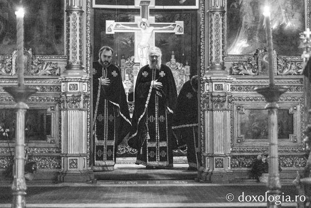 Prima Liturghie a Darurilor înainte sfințite la Catedrala Mitropolitană din Iași