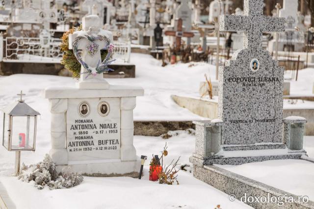 Cimitirul Mănăstirii Văratec