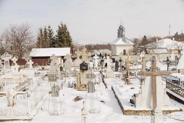 Cimitirul Mănăstirii Văratec