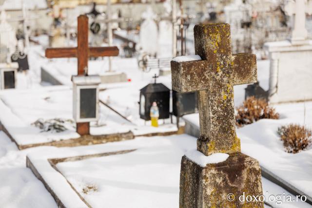 Cimitirul Mănăstirii Văratec