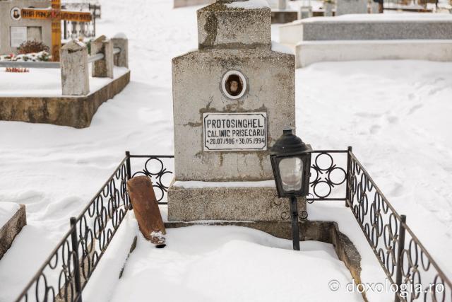 Cimitirul Mănăstirii Văratec