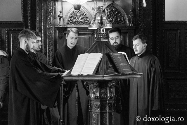 Liturghia Darurilor înainte sfințite la Catedrala Mitropolitană din Iași