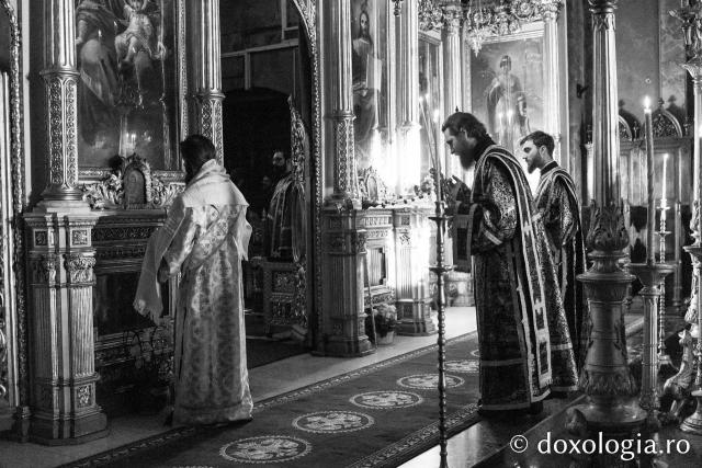 Liturghia Darurilor înainte sfințite la Catedrala Mitropolitană din Iași
