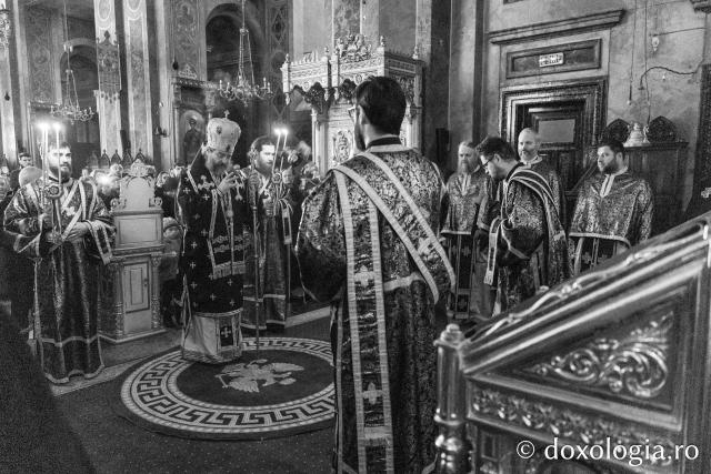 Liturghia Darurilor înainte sfințite la Catedrala Mitropolitană din Iași