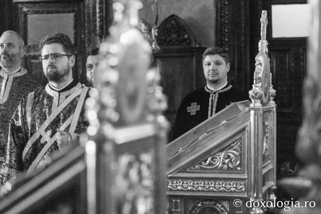 Liturghia Darurilor înainte sfințite la Catedrala Mitropolitană din Iași