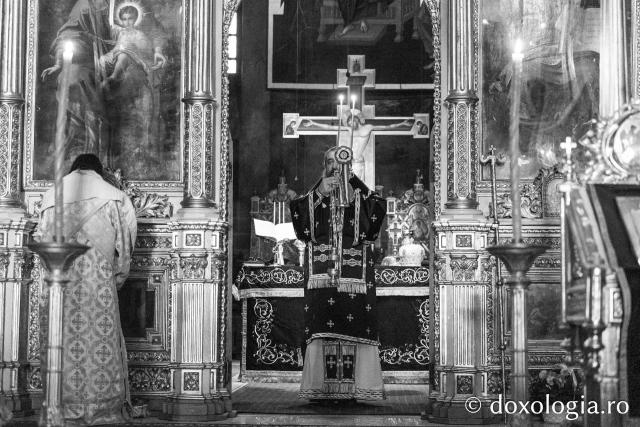Liturghia Darurilor înainte sfințite la Catedrala Mitropolitană din Iași