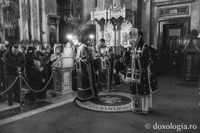 Liturghia Darurilor înainte sfințite la Catedrala Mitropolitană din Iași