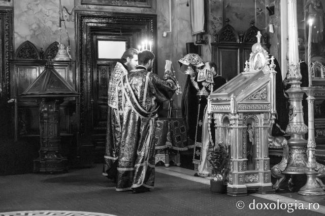 Liturghia Darurilor înainte sfințite la Catedrala Mitropolitană din Iași