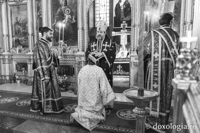 Liturghia Darurilor înainte sfințite la Catedrala Mitropolitană din Iași