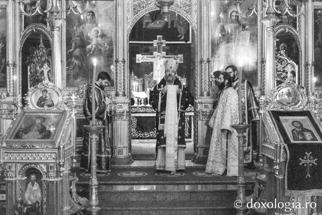 Liturghia Darurilor înainte sfințite la Catedrala Mitropolitană din Iași