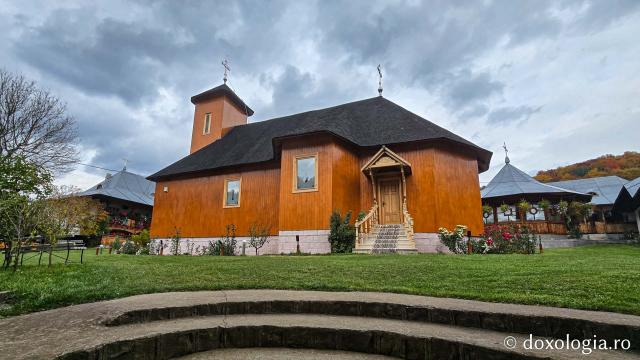 Mănăstirea Lepșa, biserica din lemn, monument istoric