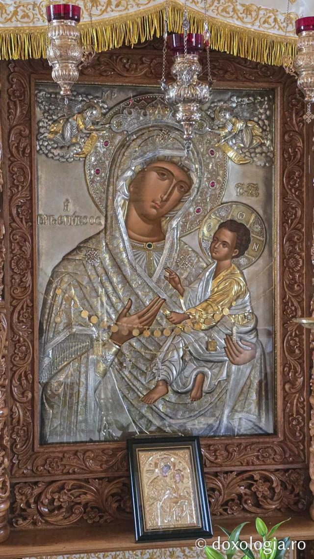 Mănăstirea Lepșa, biserica din lemn, monument istoric