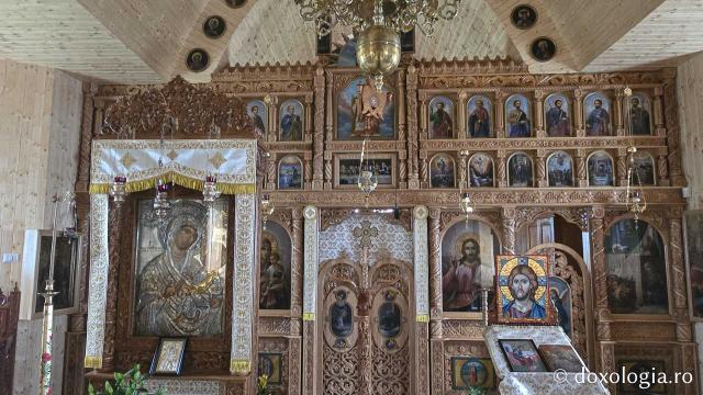 Mănăstirea Lepșa, biserica din lemn, monument istoric
